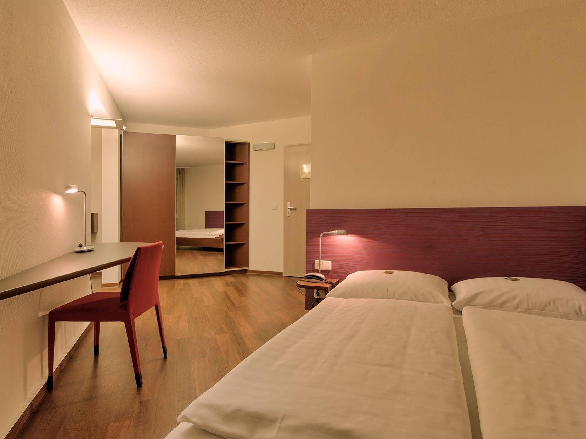 Sombea Donaueschingen Hotel Ngoại thất bức ảnh